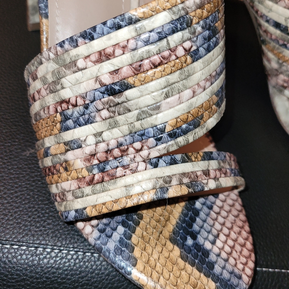 Heels - Picture 3 of 4